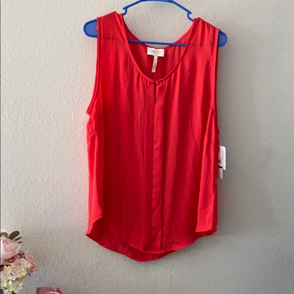 NWT! Laundry by Shelli Segal Top